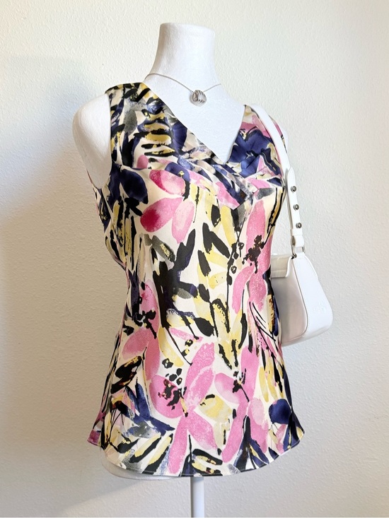Banana Republic Tops - Y2K Banana Republic Satin Floral Sleeveless Top Fairy Feminine Coquette